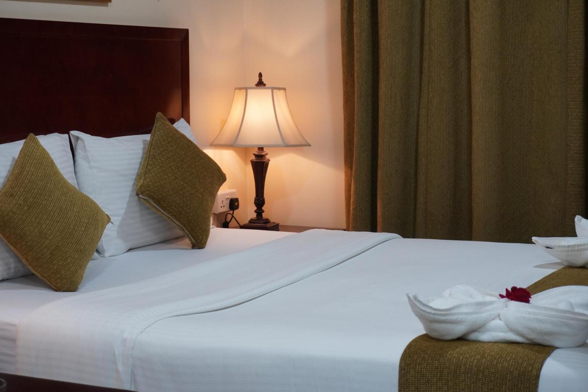 Onyx Hotel Apartments - Maha Hospitality Group 阿吉曼 外观 照片