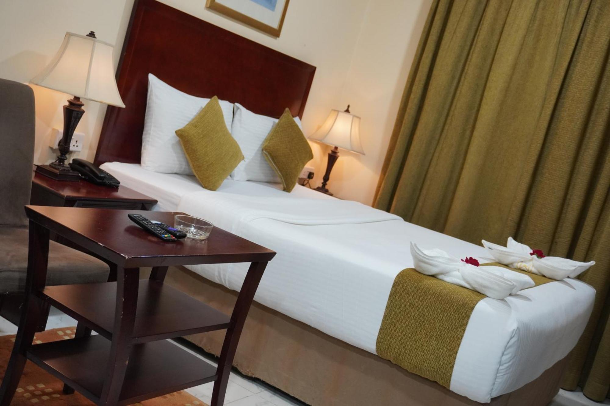 Onyx Hotel Apartments - Maha Hospitality Group 阿吉曼 外观 照片
